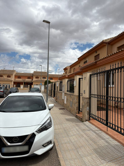 Image No.3-4 Bed Townhouse for sale