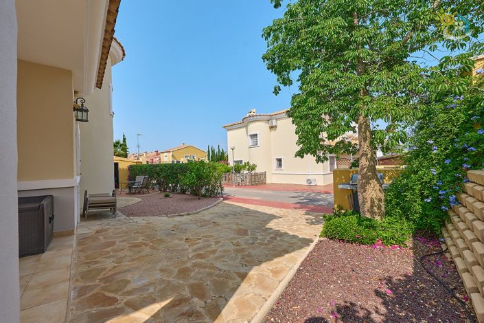 Image No.12-Villa de 4 chambres à vendre à El Campello