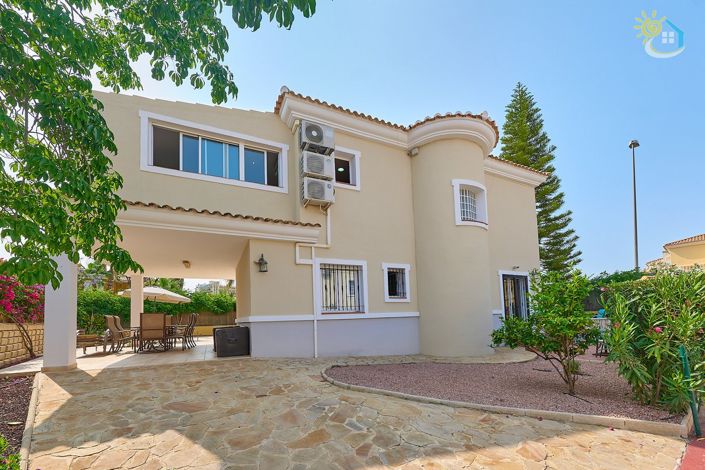 Image No.13-Villa de 4 chambres à vendre à El Campello