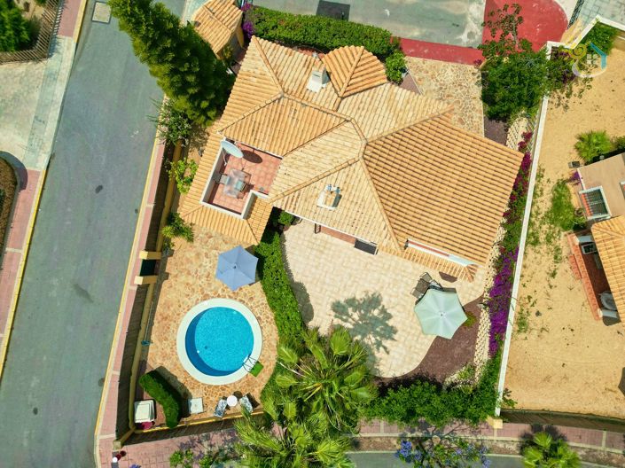 Image No.3-Villa de 4 chambres à vendre à El Campello