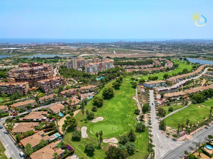 Image No.5-Villa de 4 chambres à vendre à El Campello