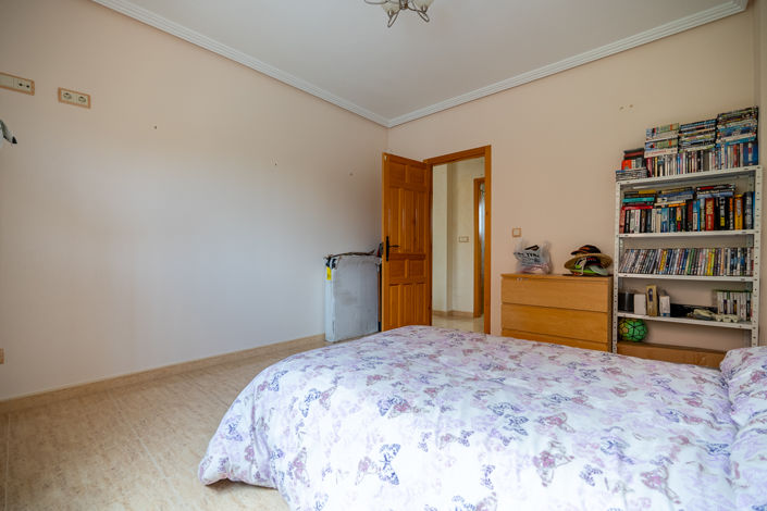 Image No.17-3 Bed Villa for sale