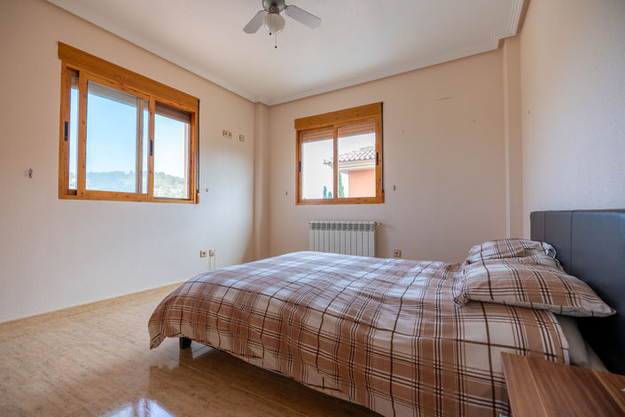 Image No.21-3 Bed Villa for sale