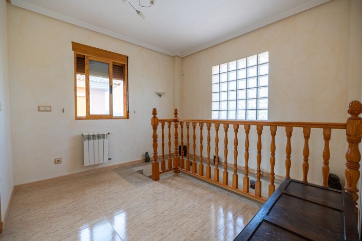 Image No.30-3 Bed Villa for sale