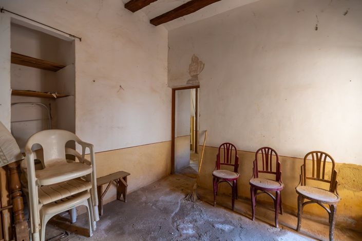 Image No.15-7 Bed Country House for sale