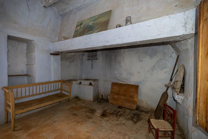 Image No.18-7 Bed Country House for sale
