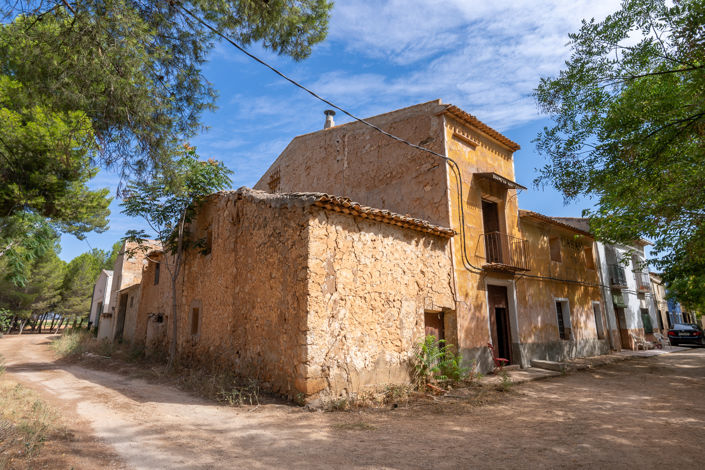 Image No.3-7 Bed Country House for sale