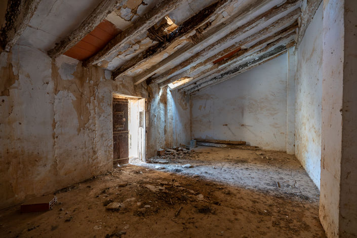 Image No.30-7 Bed Country House for sale