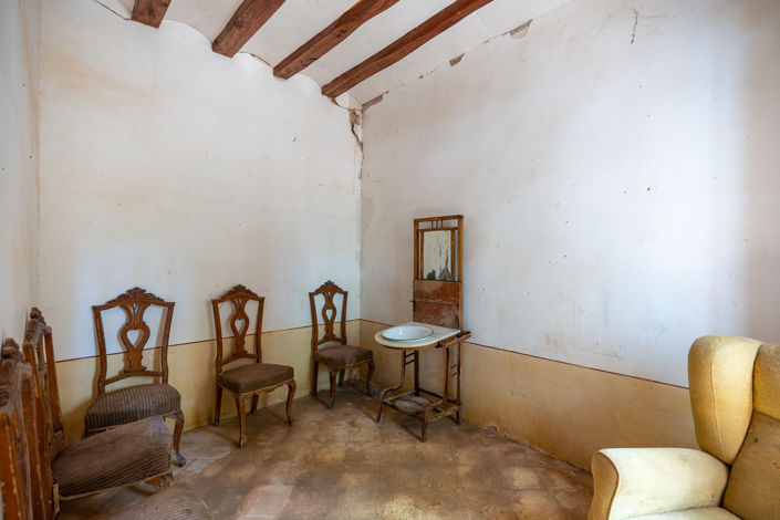 Image No.9-7 Bed Country House for sale