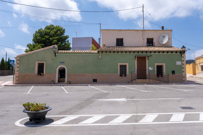 Image No.1-2 Bed Townhouse for sale
