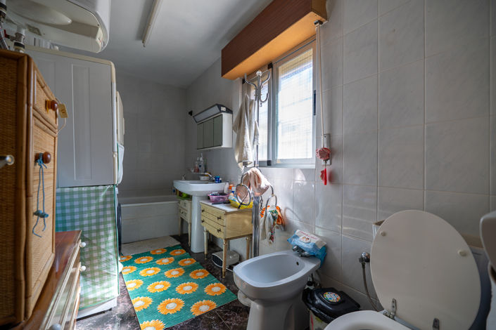 Image No.24-3 Bed Country House for sale