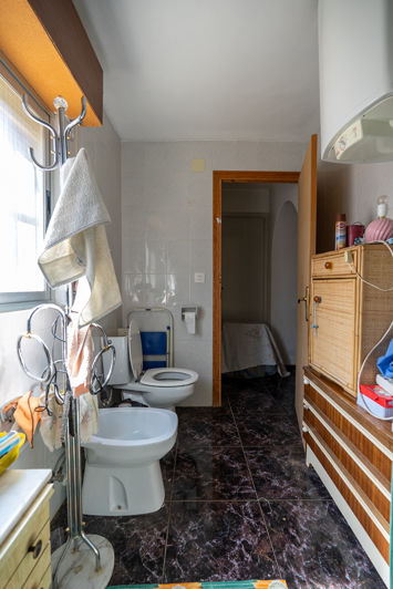 Image No.25-3 Bed Country House for sale