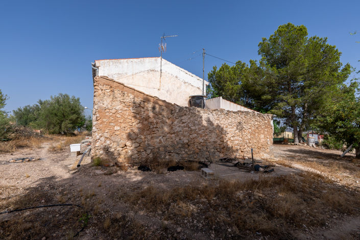 Image No.9-3 Bed Country House for sale