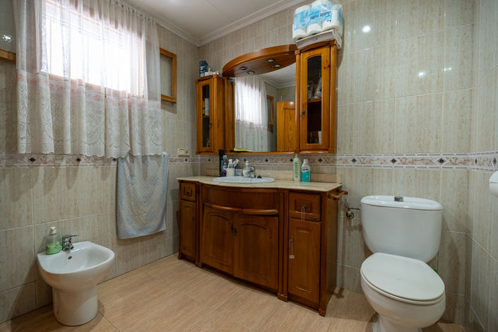 Image No.27-3 Bed Country House for sale