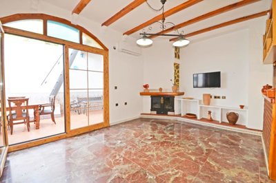 1 - Sax, Townhouse