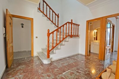 3880spacious4bed4bathhouseinsax250825125014wh