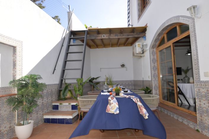 Image No.17-4 Bed Townhouse for sale