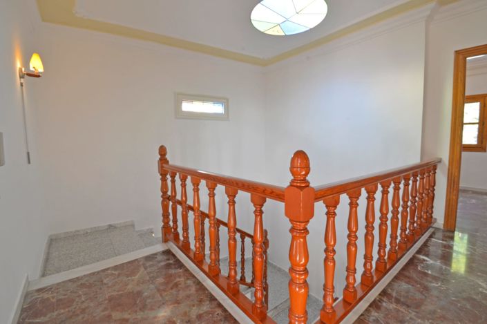 Image No.26-4 Bed Townhouse for sale