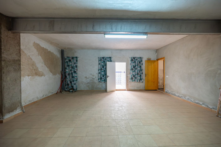 Image No.5-6 Bed Townhouse for sale