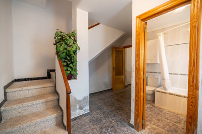 38896bed2bathtownhousetorenovate080925142915c