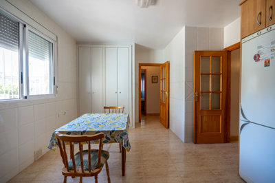 38884bed2bathtownhouseinmacisvenda08092513352