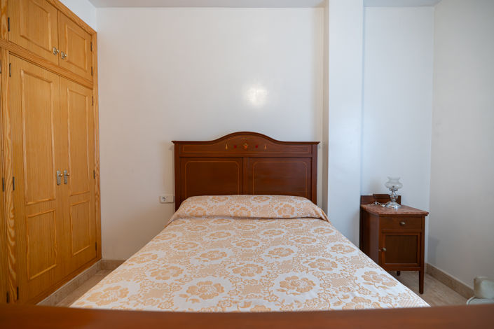 Image No.29-4 Bed Townhouse for sale