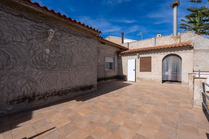 Image No.5-4 Bed Townhouse for sale