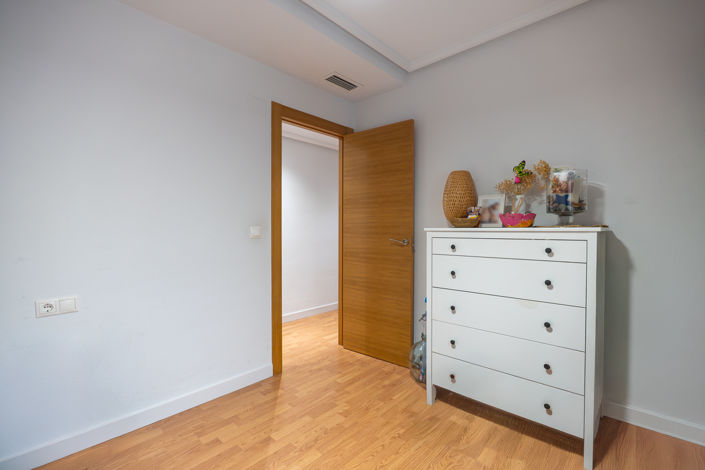 Image No.15-3 Bed Apartment for sale