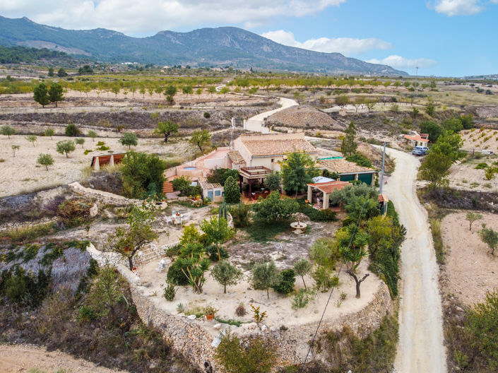 Image No.16-5 Bed Country House for sale