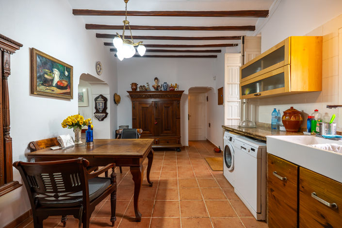 Image No.22-5 Bed Country House for sale