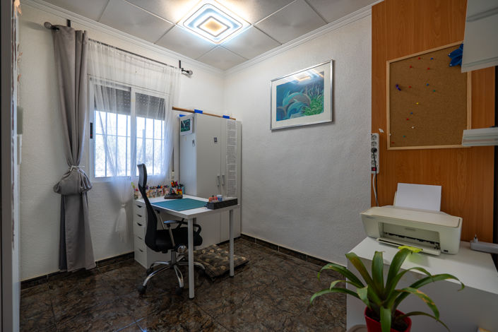 Image No.21-5 Bed Country House for sale