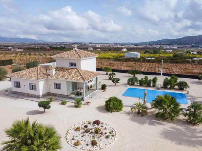 Image No.1-4 Bed Villa for sale