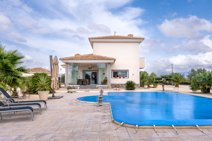 Image No.4-4 Bed Villa for sale