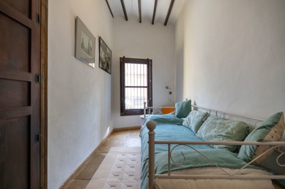 3922beautifultraditionaltownhousewgardenandca