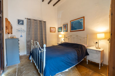 3922beautifultraditionaltownhousewgardenandca