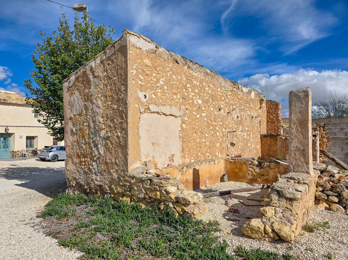 Image No.4-Country House for sale