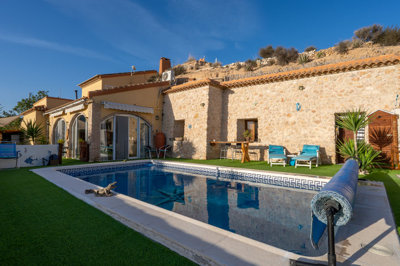 3930beautifulcavehouseinsaladoalto14112514534