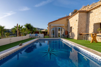 3930beautifulcavehouseinsaladoalto14112514534