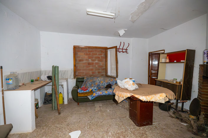 Image No.8-5 Bed Country House for sale