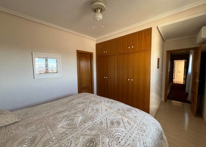 Image No.18-3 Bed Villa for sale