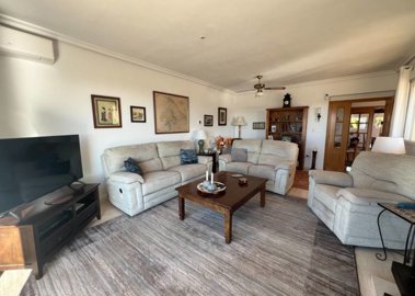 3939beautiful3bed2bathvillawithpoolbreathtaki