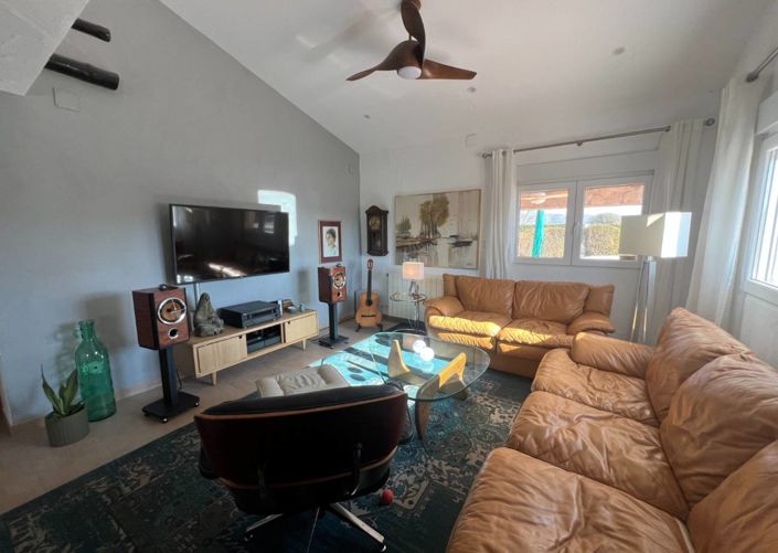 Image No.22-4 Bed Country House for sale