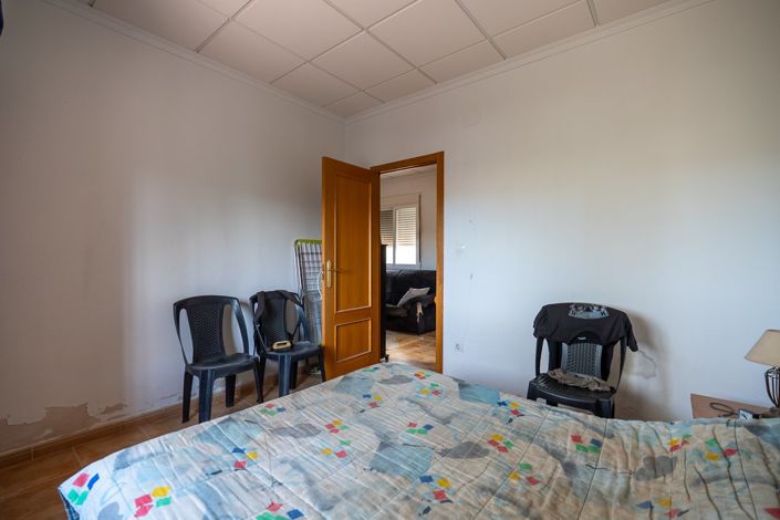 Image No.12-1 Bed Country House for sale