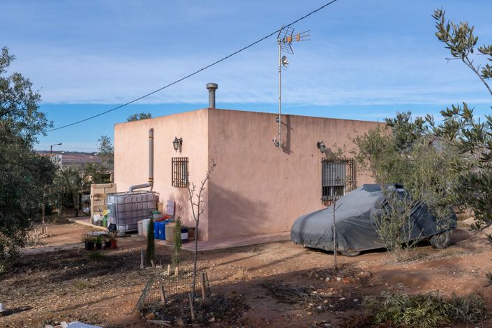 Image No.17-1 Bed Country House for sale