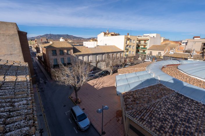 Image No.10-2 Bed Apartment for sale