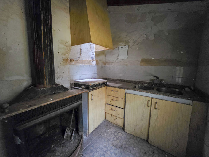 Image No.12-4 Bed Country House for sale