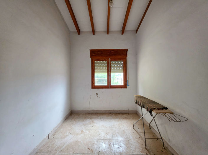 Image No.23-4 Bed Country House for sale