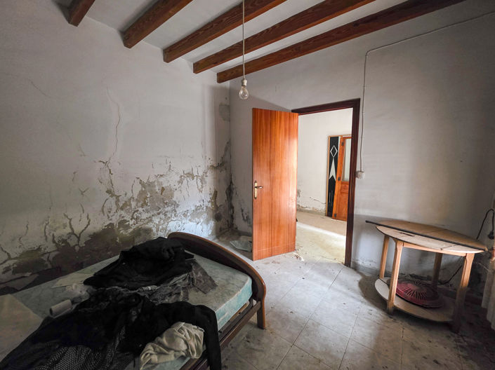 Image No.5-4 Bed Country House for sale