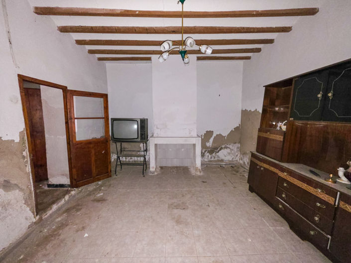 Image No.7-4 Bed Country House for sale