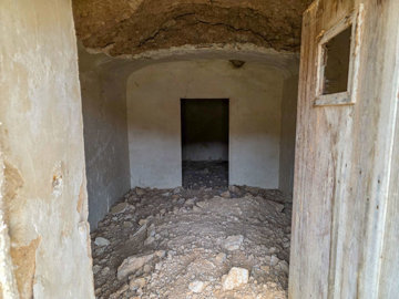 3706largeplotoflandinlazarzavalley28022516324